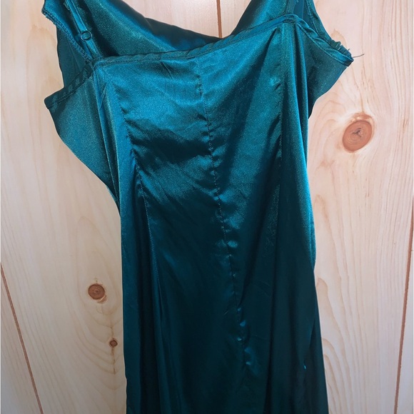 Shein small cocktail dress-emerald green - Picture 5 of 6